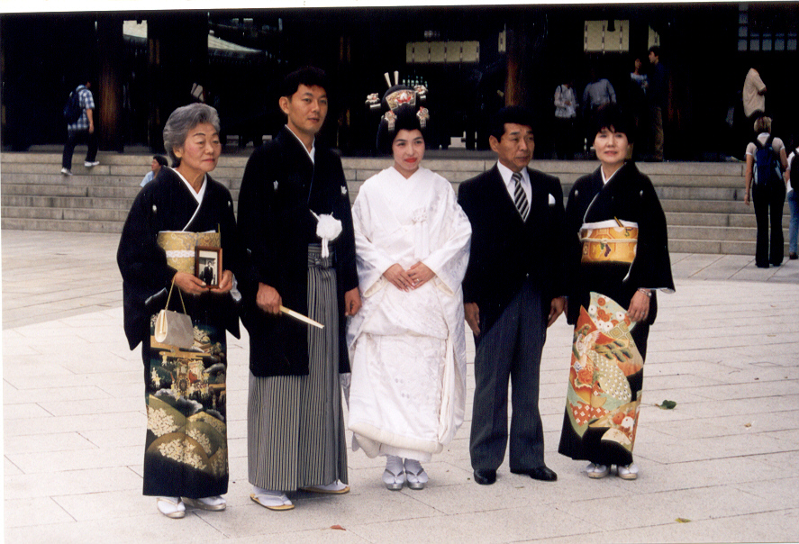 wedding japanese dress